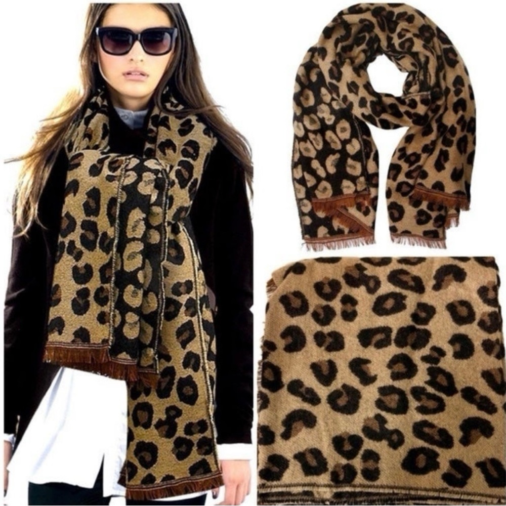🛍🆕REVERSIBLE LEOPARD SCARF